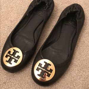 Tory Burch Flats - Black and Gold